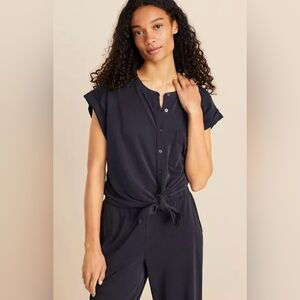 NWT! Lou & Grey Sandwashed Tie Front Pocket Shirt Button-Down. Loft. 2xl. Black.